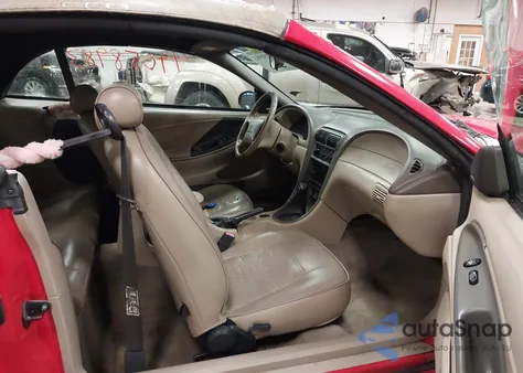 2002 Ford Mustang z USA, uszkodzony, nr VIN 1FAFP44482F113646